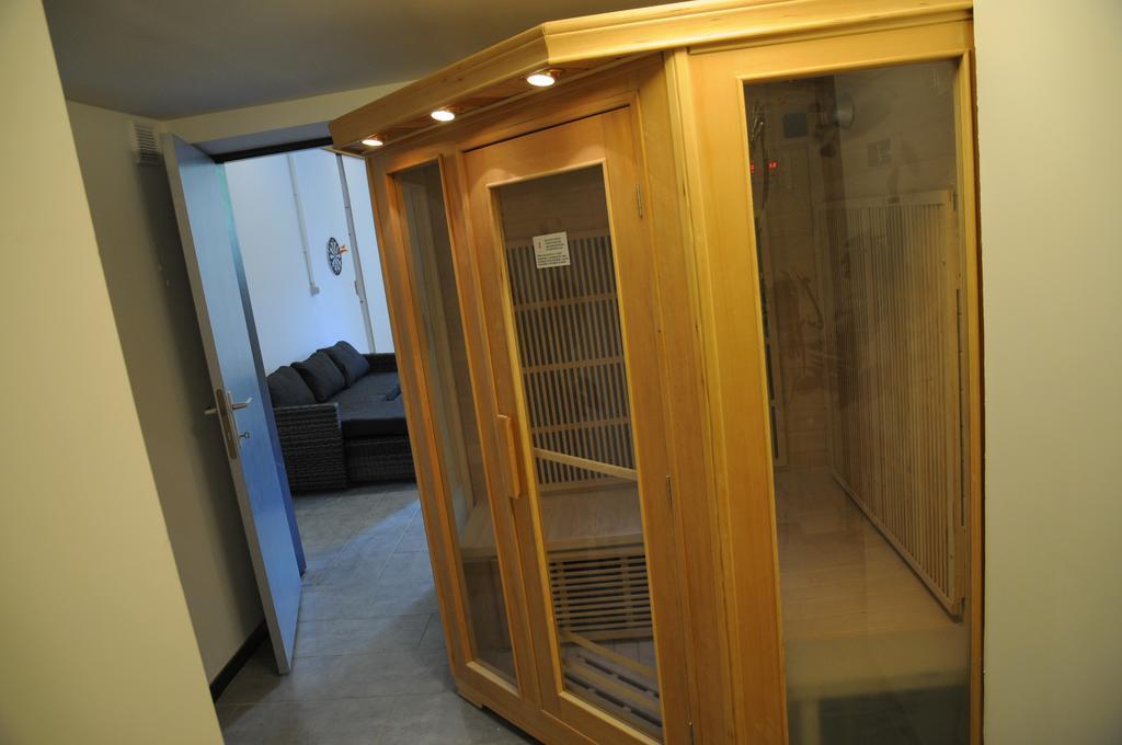 Villa A Cote De L'Epicerie Bonsin Zimmer foto