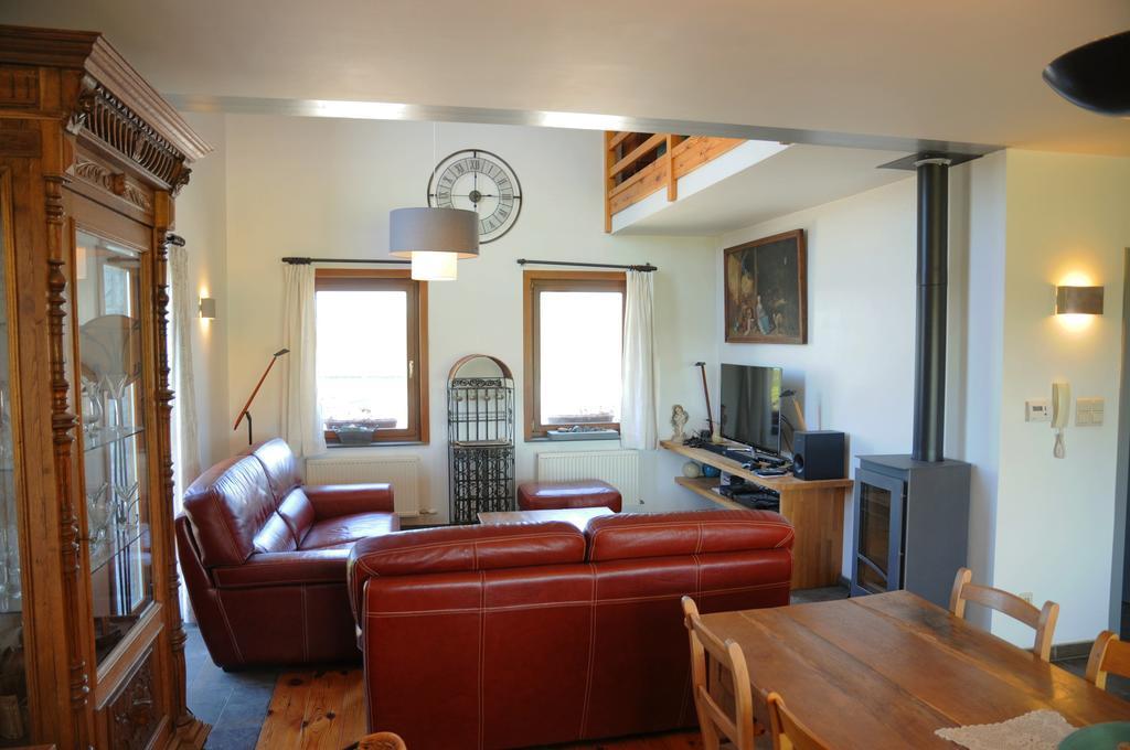 Villa A Cote De L'Epicerie Bonsin Zimmer foto